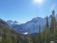 RS weg aussicht richtung sextner dolomiten und cristallo winter